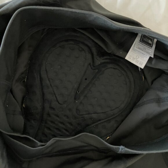 NorthFace padded bike shorts - Picture 4 of 5